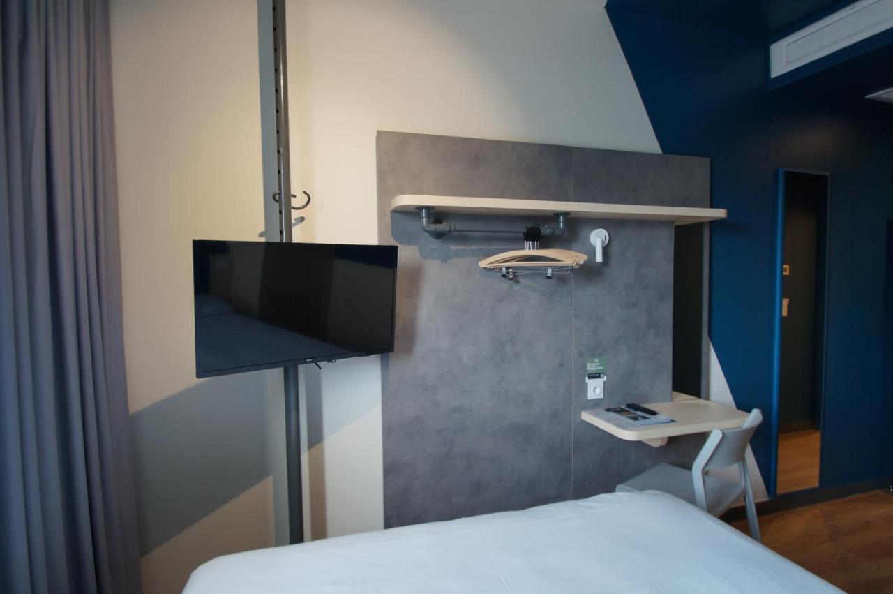 Ibis Budget Loudeac Velodrome Esterno foto