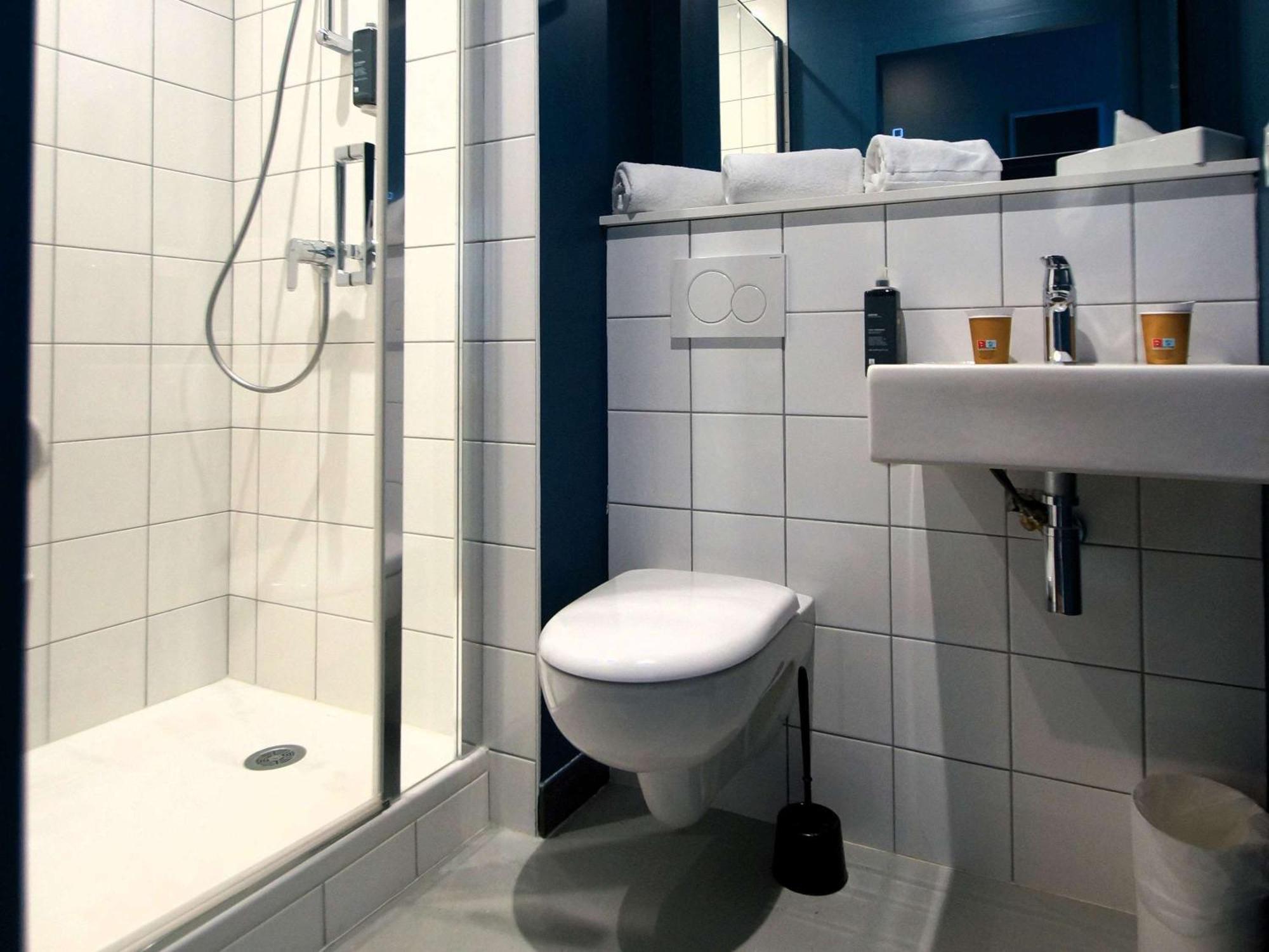 Ibis Budget Loudeac Velodrome Esterno foto